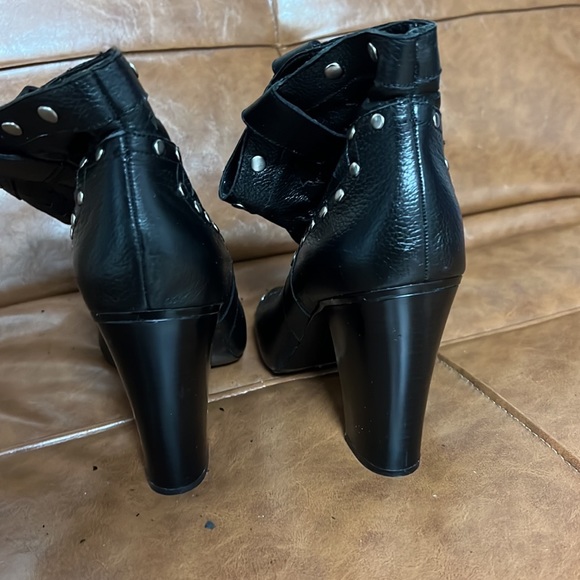 Booties - Picture 5 of 7